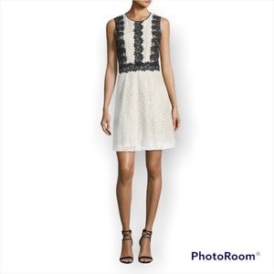 Lace Sleeveless A line Dress